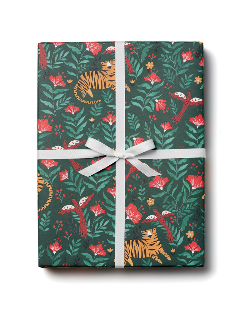 RECYCLABLE CHRISTMAS WRAPPING PAPER