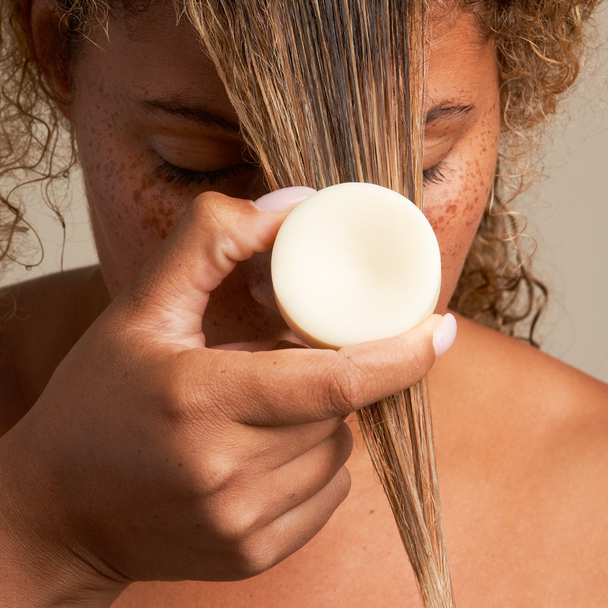 Plastic-Free Conditioner Bar