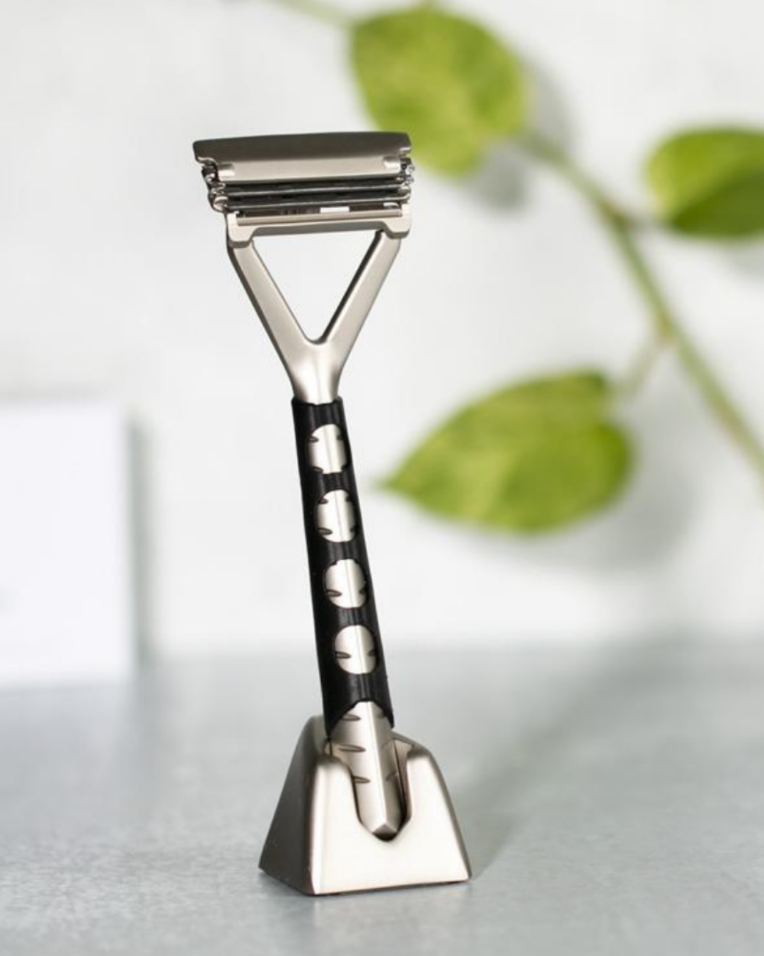 Pivoting Head Safety Razor Grip Sleeve